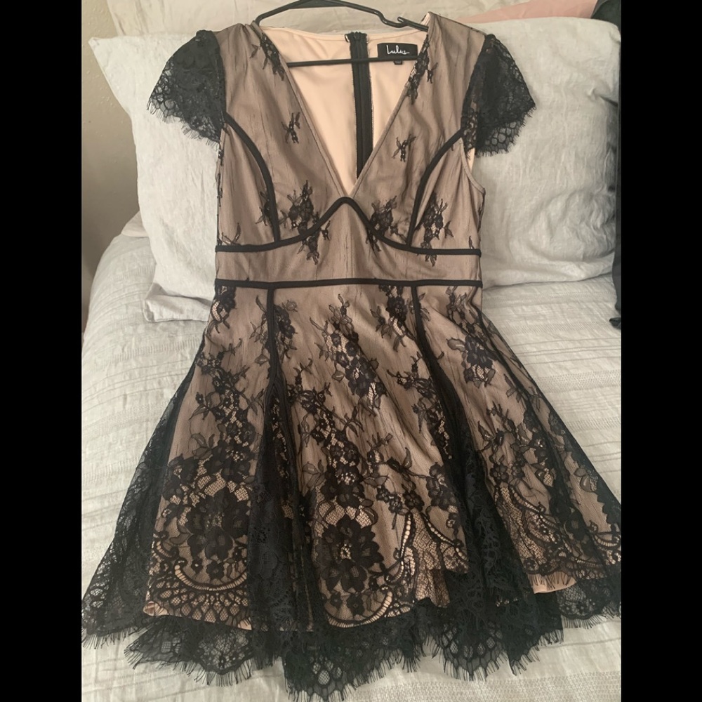 Lace LuLus XL / never worn